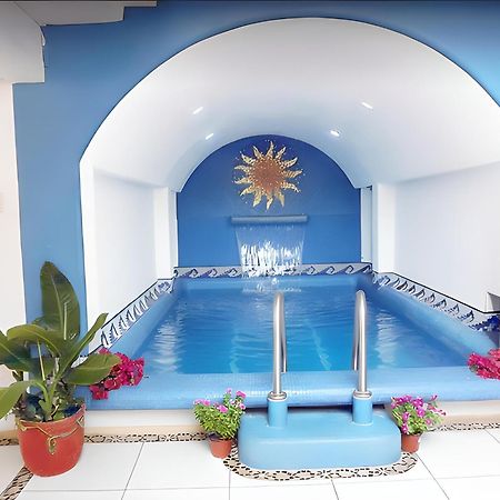 Hotel Victoria Сиуатанехо Экстерьер фото